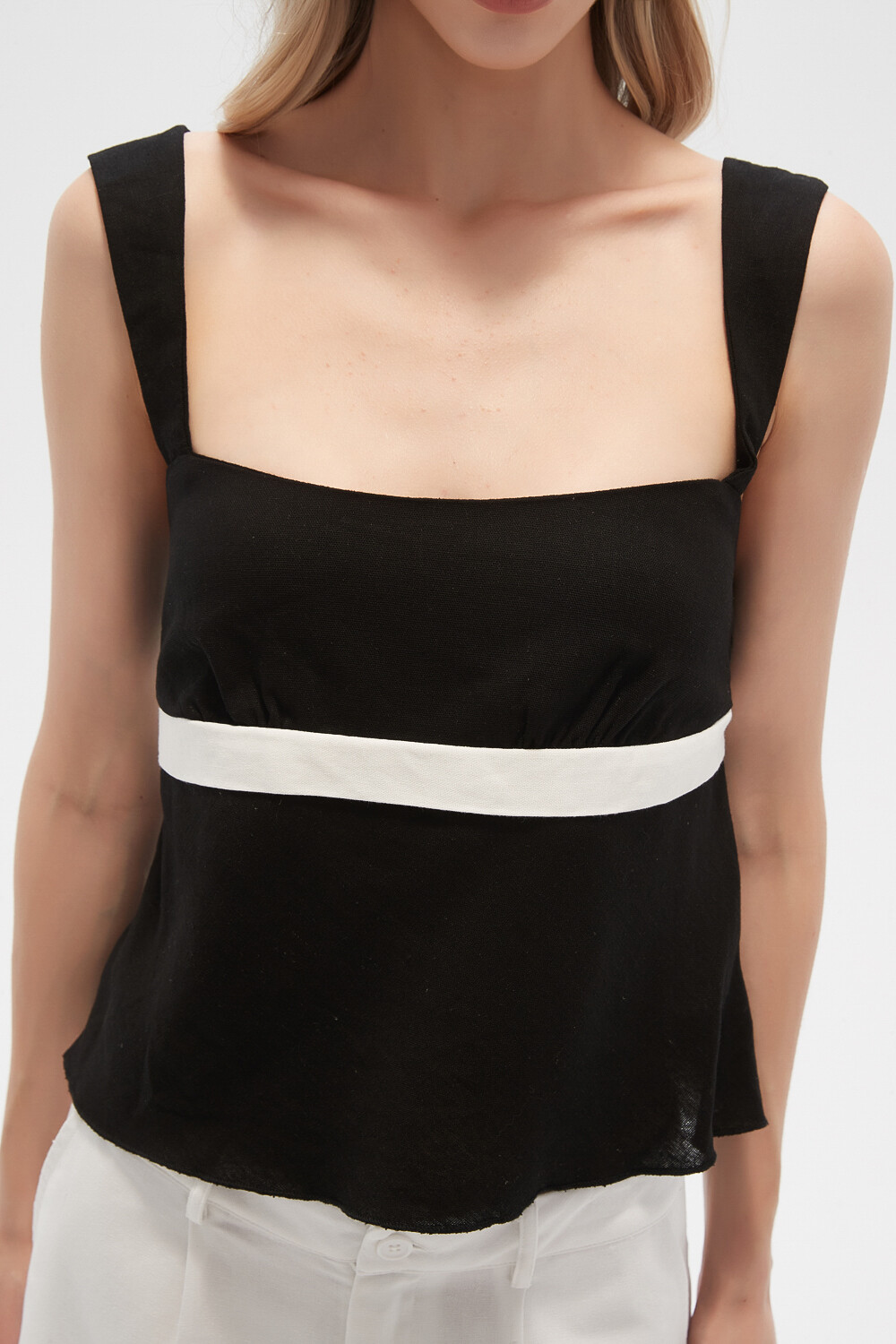 Tops Garci Negro