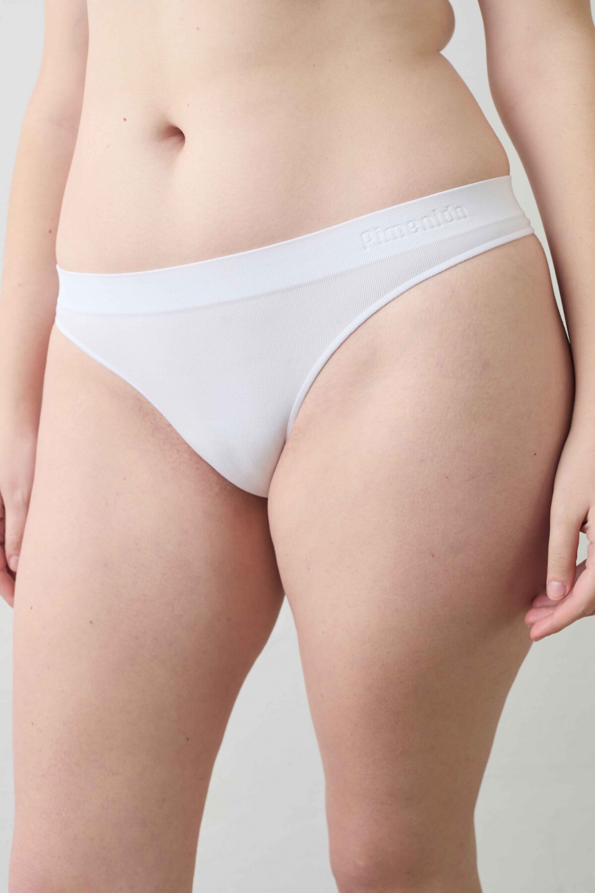 Colaless Rocío Blanco