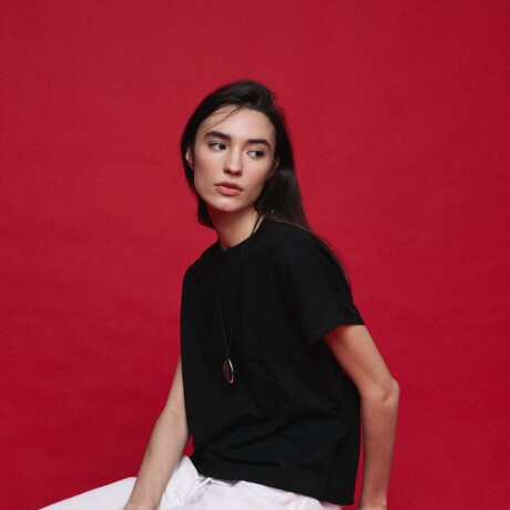 REMERA JANA Negro