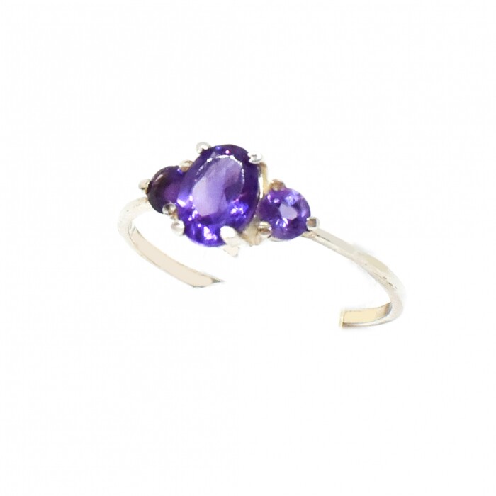 Anillo en Plata 925 con Amatista Anillo en Plata 925 con Amatista