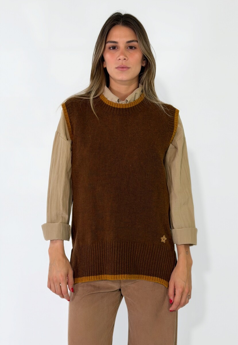 CHALECO SENDERO - MARRON 