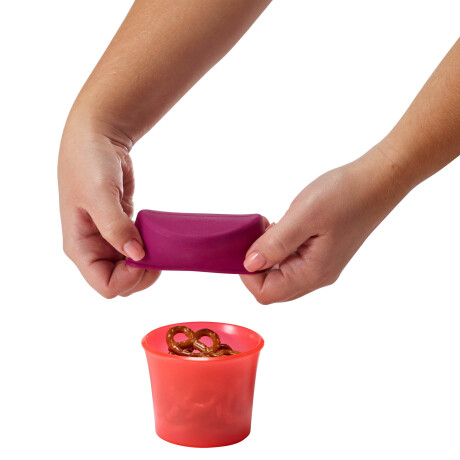 Snack Cerealero con tapa silicona fucsia