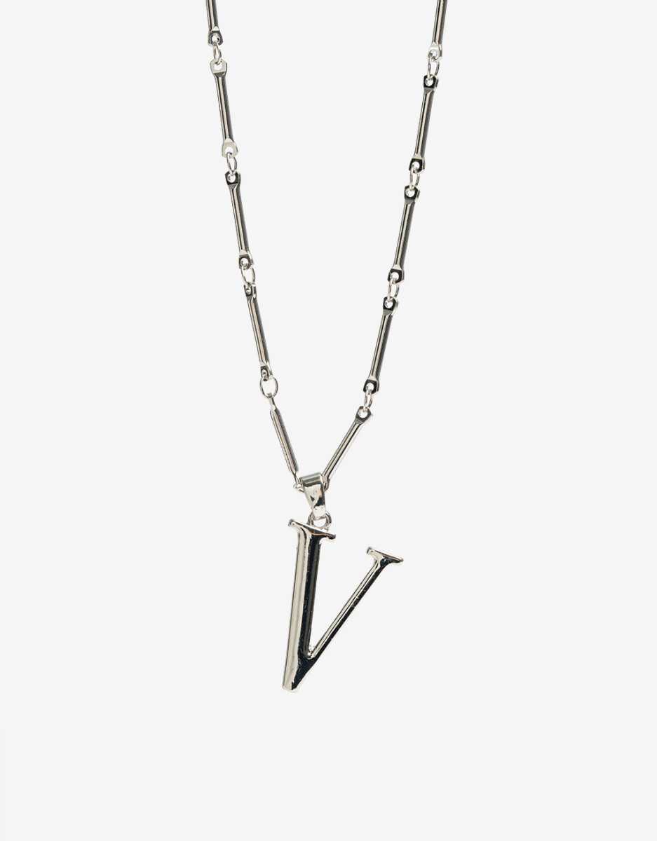 Collar Largo Inicial V 