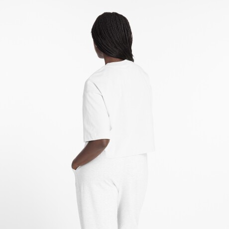 Remera New Balance de Dama - Logo Oversized - WT43536WT WHITE