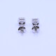 Caravanas oro 18k blanco con engarce 4 puntas y brillantes. Caravanas oro 18k blanco con engarce 4 puntas y brillantes.