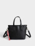 City Cartera City Con Charm - Negro