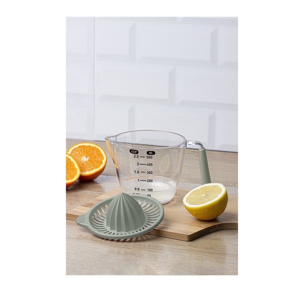Taza Medidora 500 ml con Exprimidor 12 x 16 cm Surtido TAZA MEDIDORA C/EXPRIMIDOR D12X16CM 500ML SURTIDO