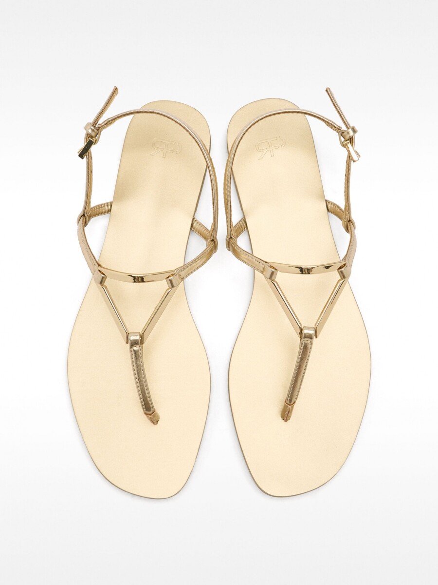 Sandalias Planas Con Tiras Y Detalle Metálico dorado