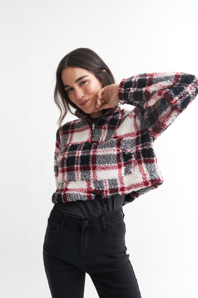Buzo crop en corderito estampado NEGRO