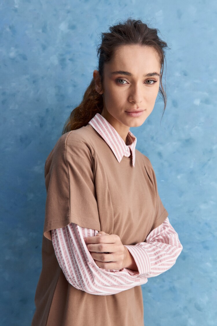 REMERA MOREA Tostado