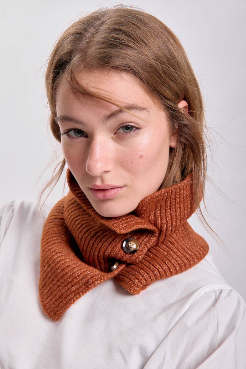Cuello punto con botones Terracota