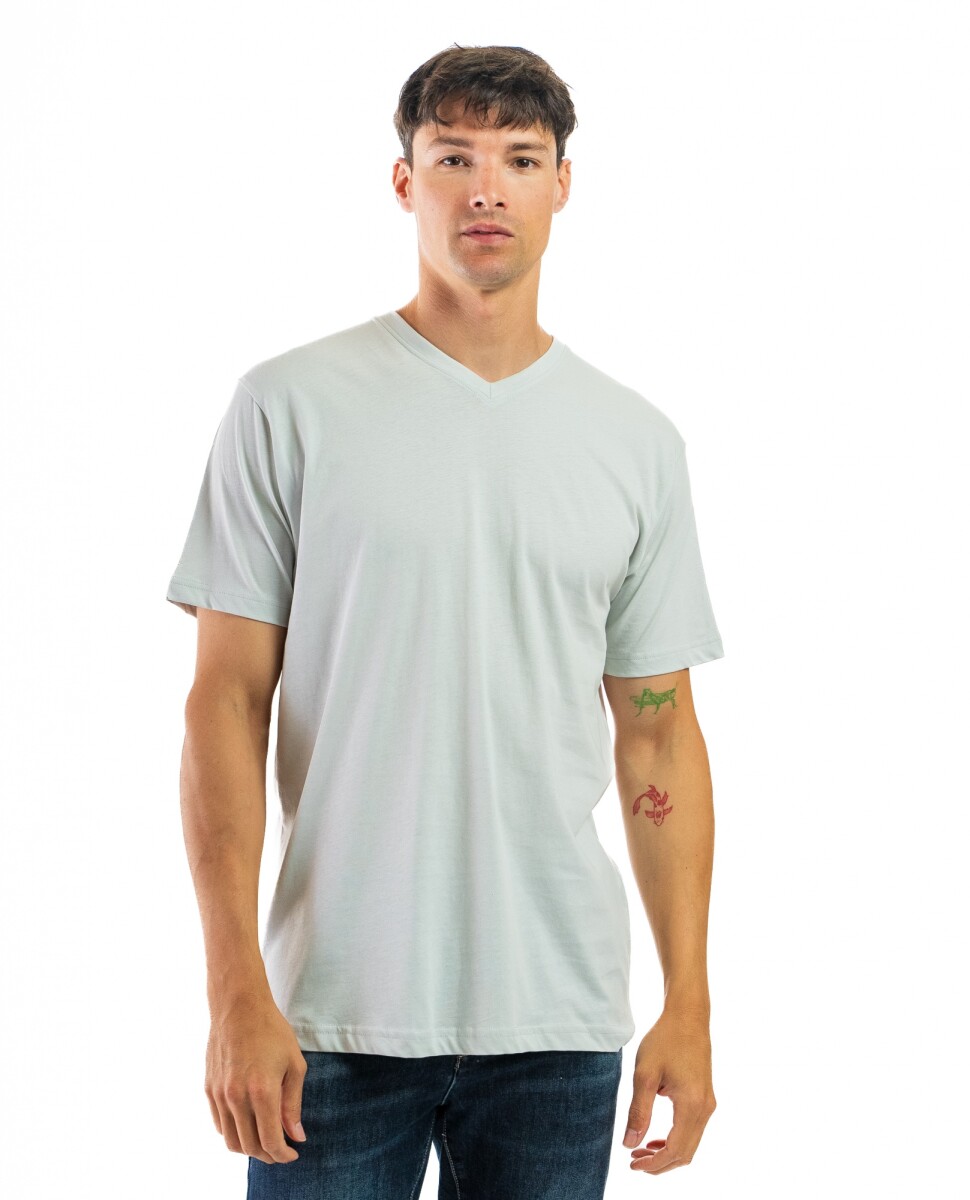 Remera Escote V - Gris Claro 