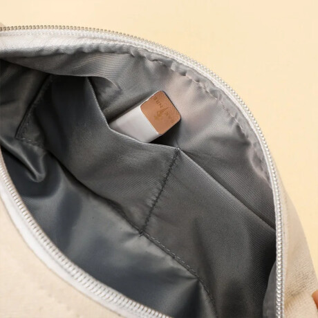 Neceser de tela con asa de agarre Beige