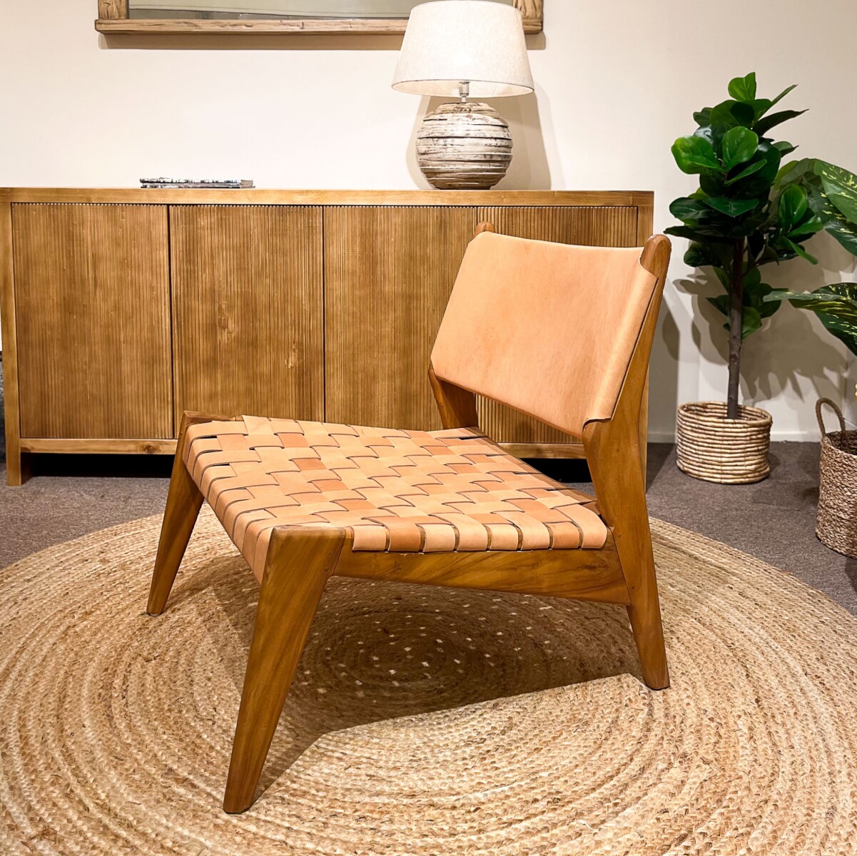 Butaca Nac en cuero natural trenzado Beige 