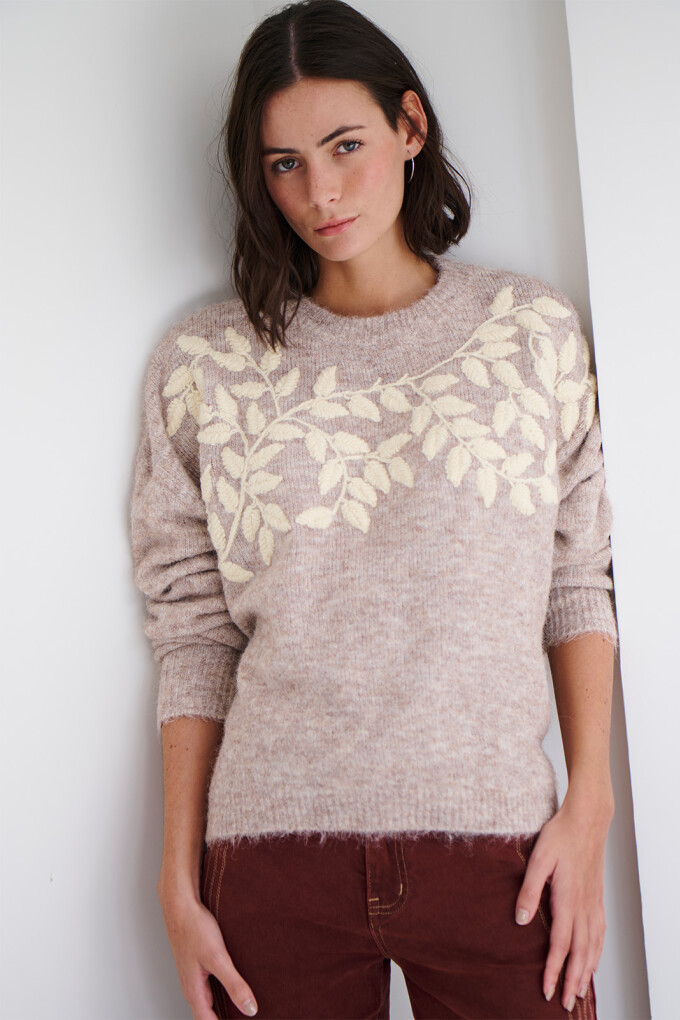 BUZO BORDADO FLOR BEIGE