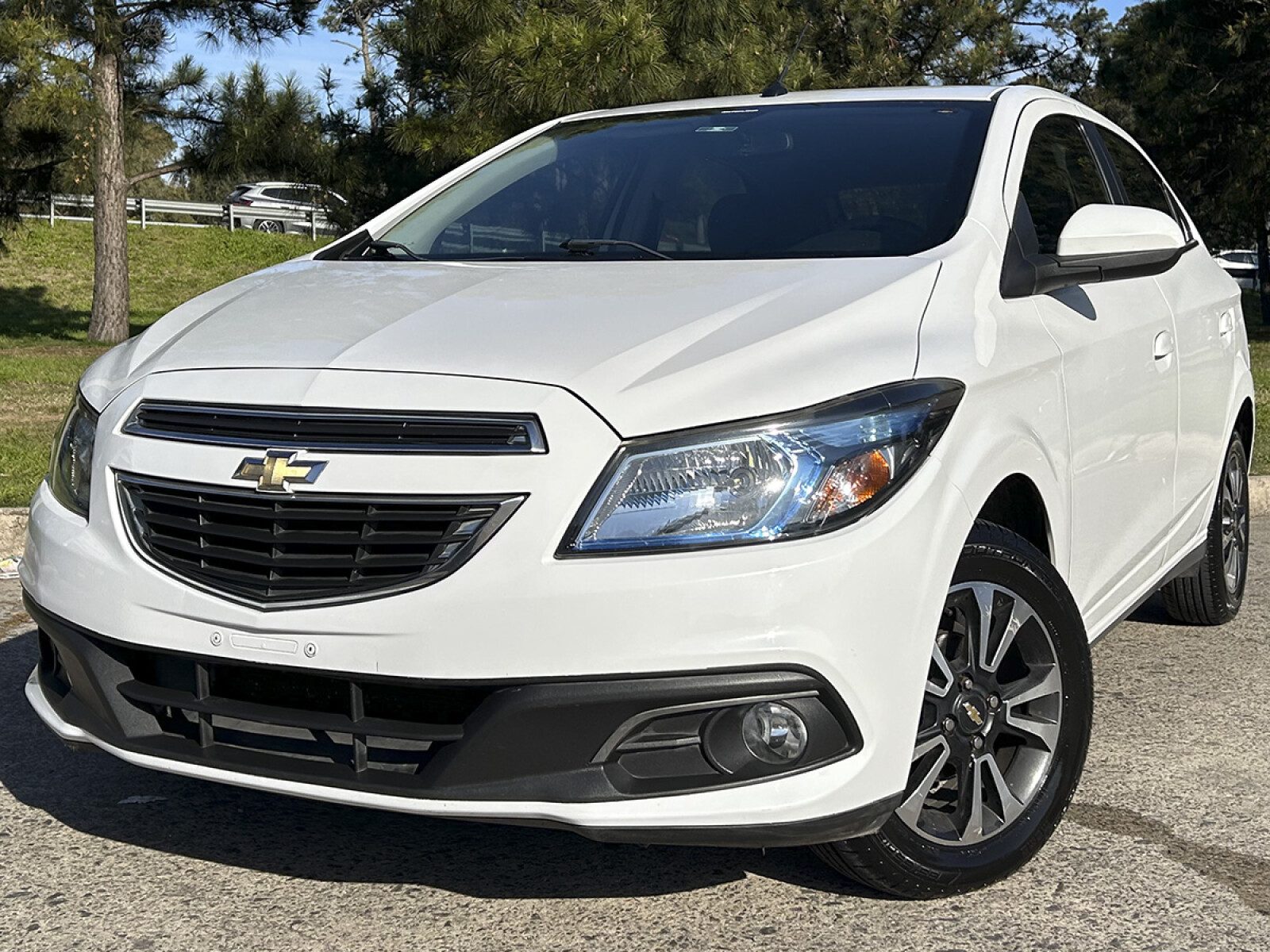 Chevrolet Onix LTZ 1.4 EXCELENTE ESTADO! |Permuta / Financia 