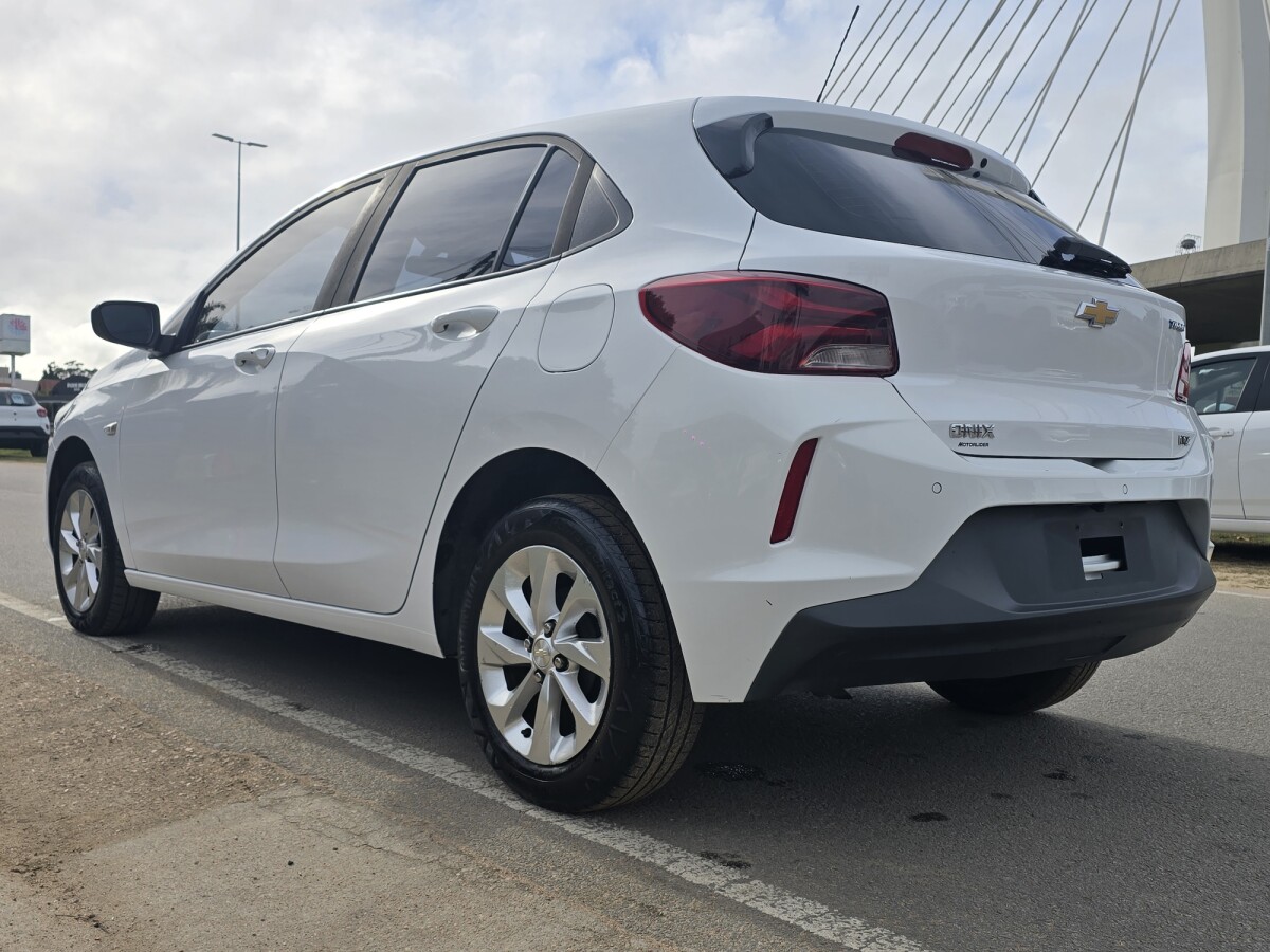 Chevrolet Onix Ltz 1.0T Extra Full | Permuta / Financia Chevrolet Onix Ltz 1.0T Extra Full | Permuta / Financia