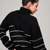 Buzo tejido rompe viento slowly Black/off White