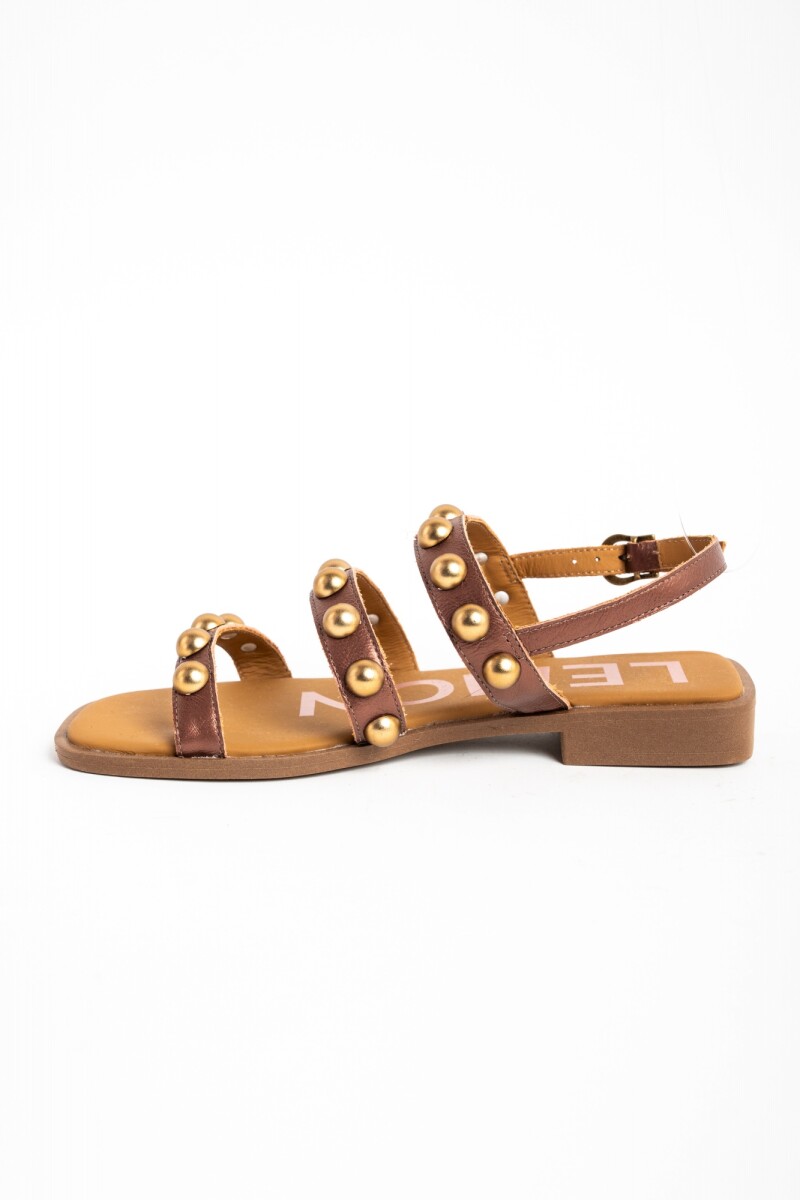 Sandalias De Cuero Con Tachas Burdeos