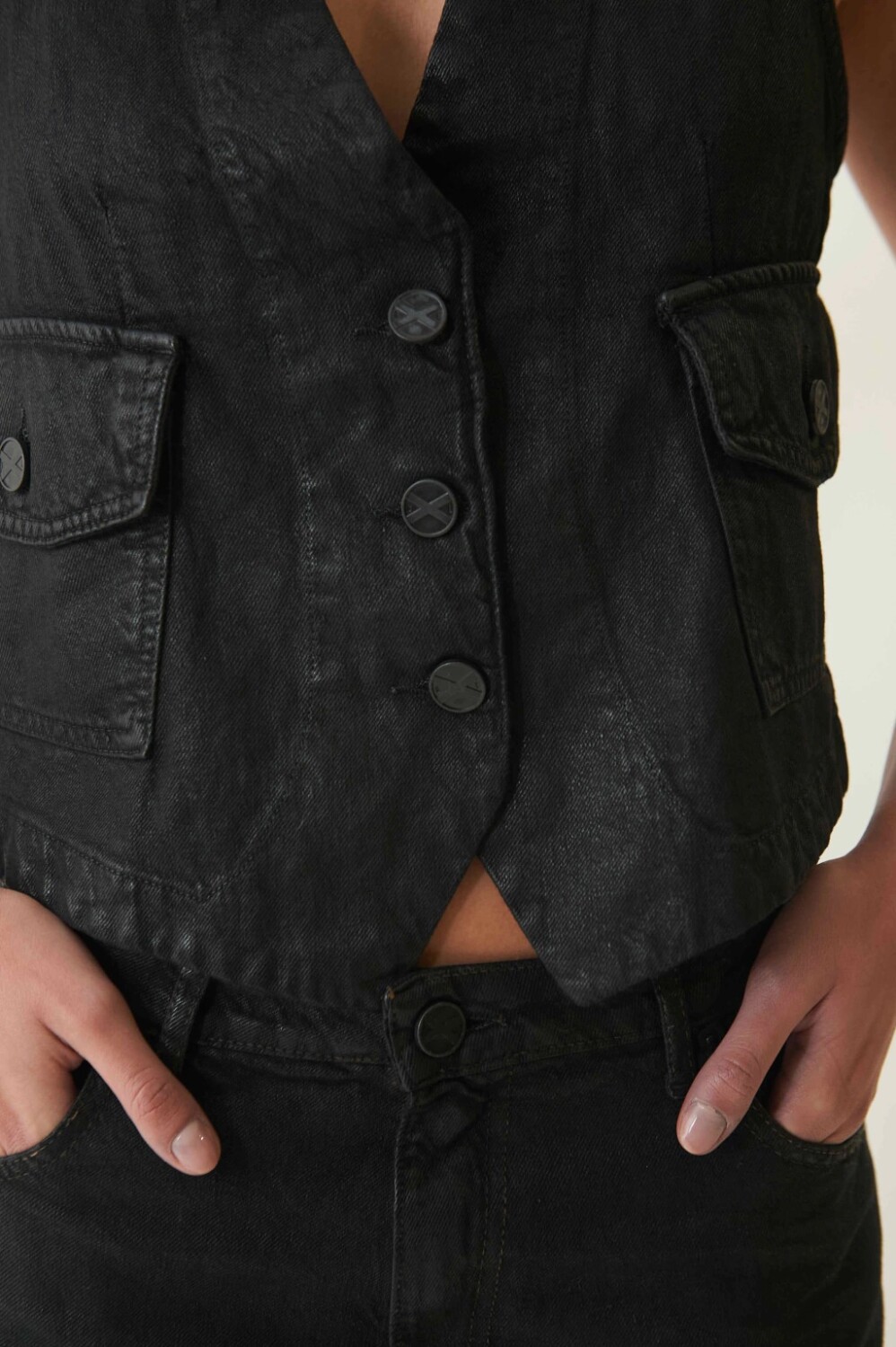 Saman Rotti CHALECO SAMAN LEATHER — Magma UY