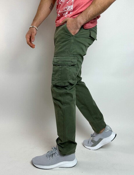 Pantalon cargo de gabardina con lycra Rey Verde