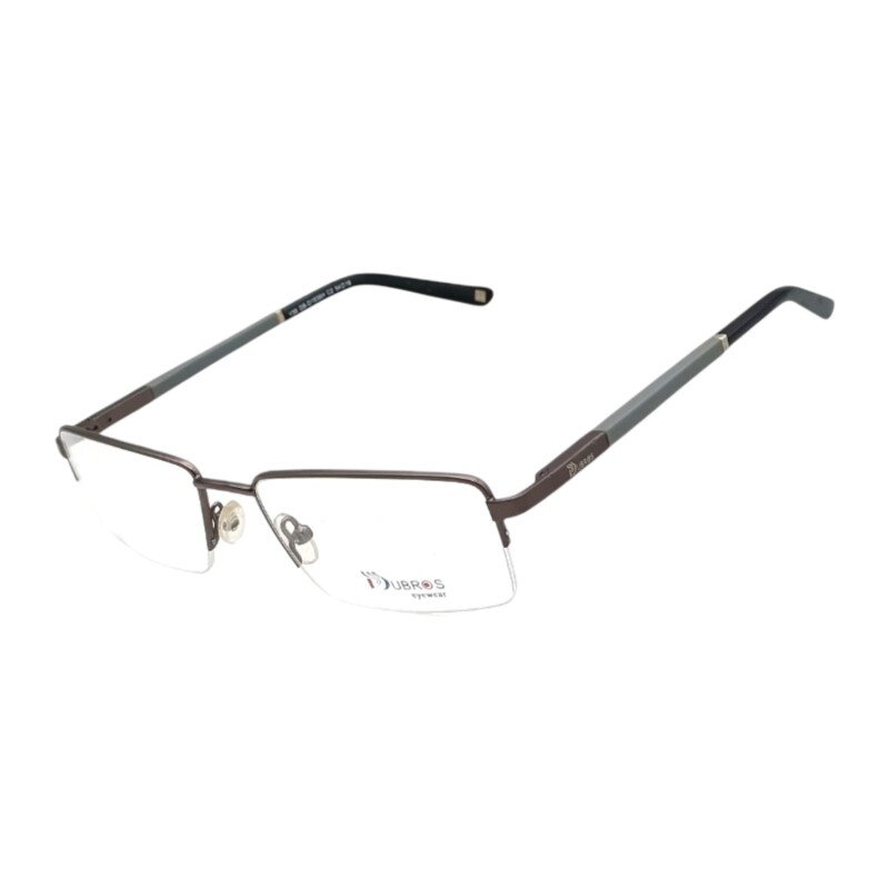 DB013832 marrónuniforme