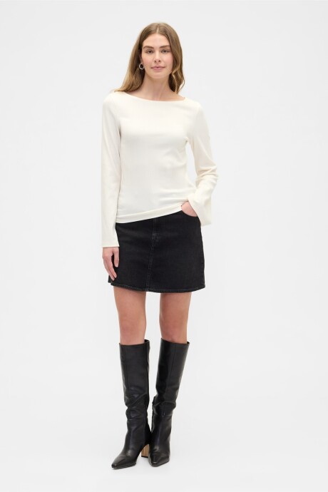 Remera Cuello Bote Mujer Ivory Frost