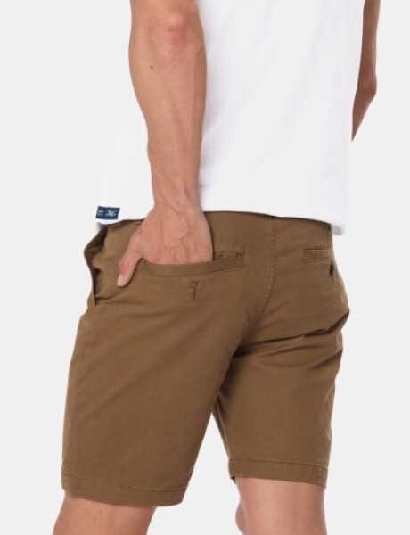 BERMUDA CLÁSICA Tostado