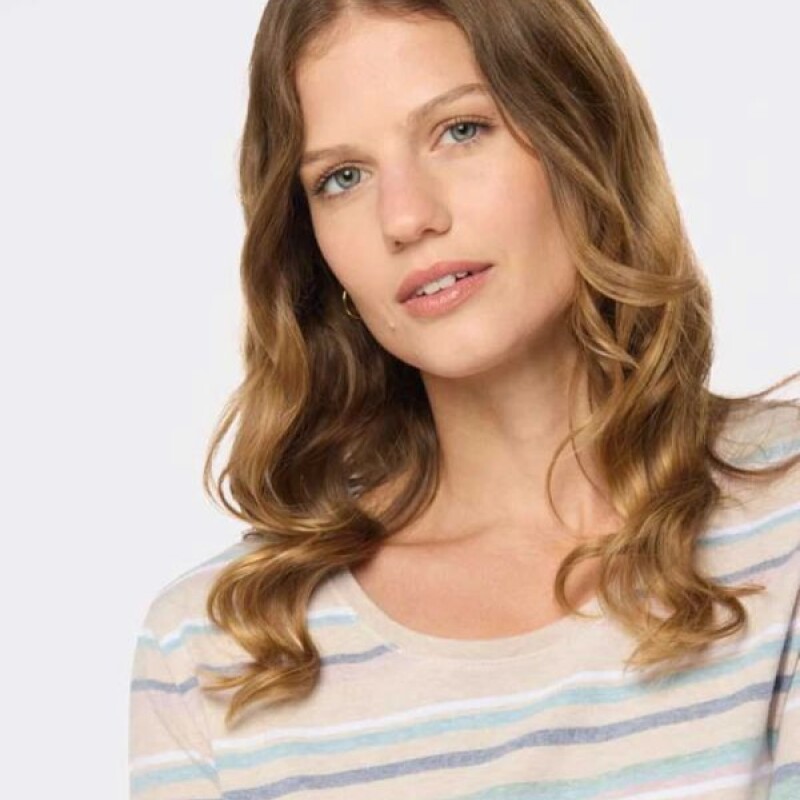 Remera Dama Rayada Legacy Beige