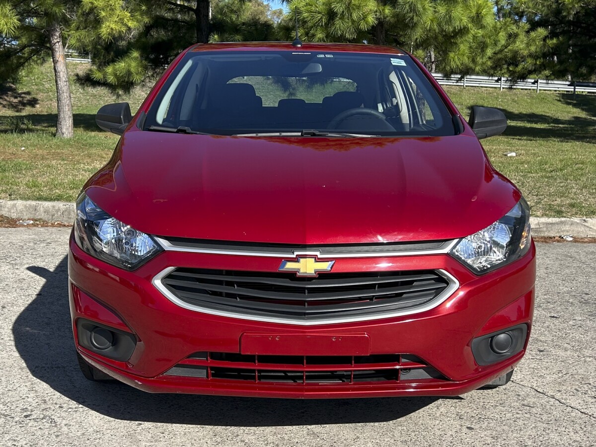 Chevrolet Onix 1.0 Extra Full | Permuta / Financia Chevrolet Onix 1.0 Extra Full | Permuta / Financia