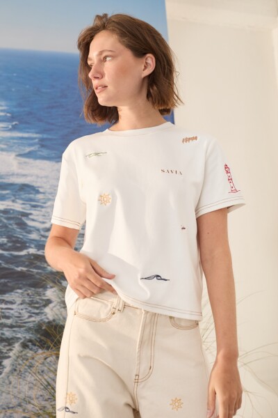 PRE VENTA TSHIRT SAVIA DETAIL Blanco