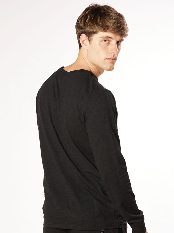 T-SHIRT M/L MARKW23 RUSTY Negro