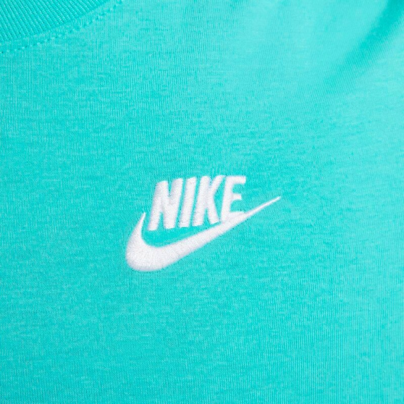 Camiseta Nike Sportswear Club Tee de Mujer Celeste