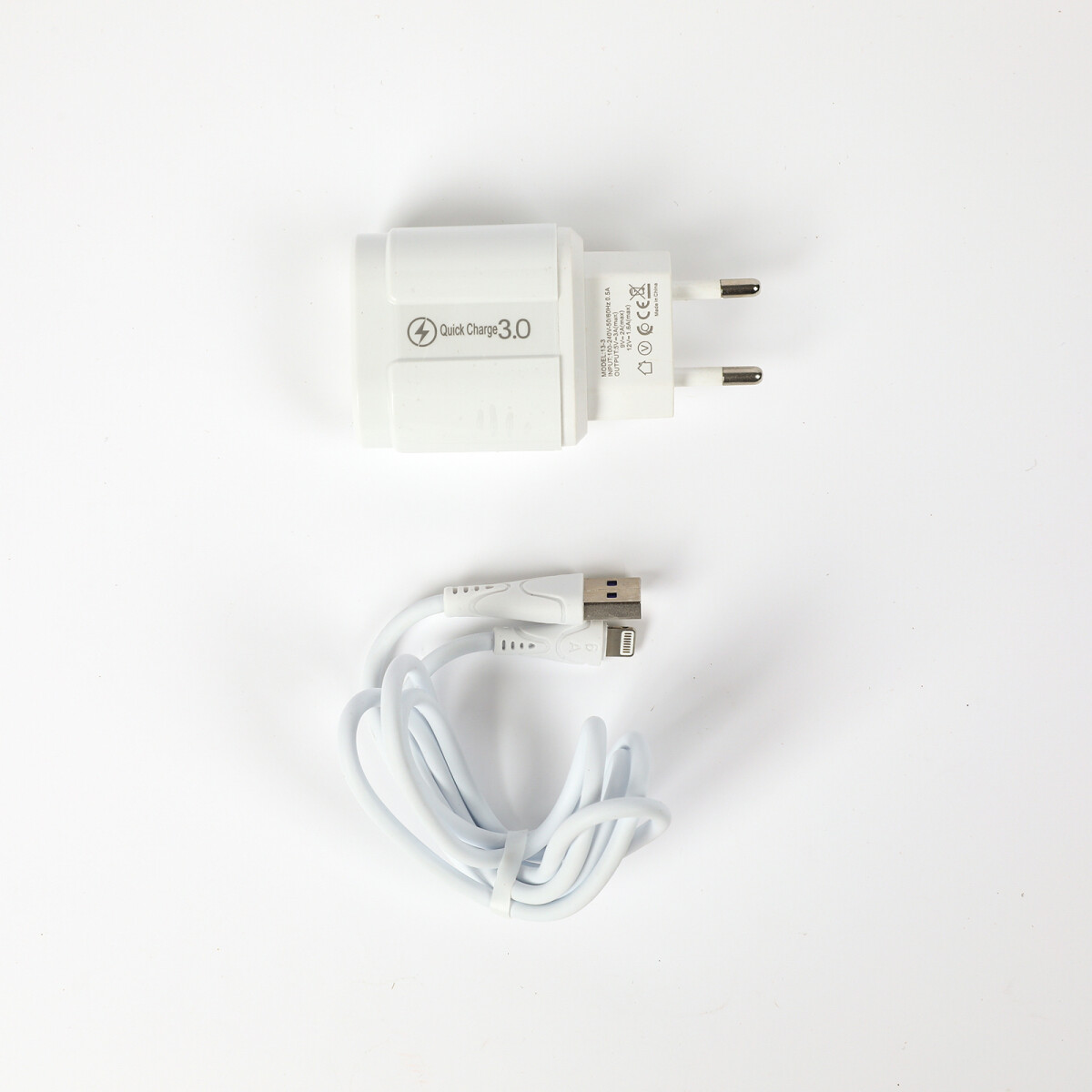 Cargador Iphone DK-C01 carga rapida 3.0A con cable lightning 