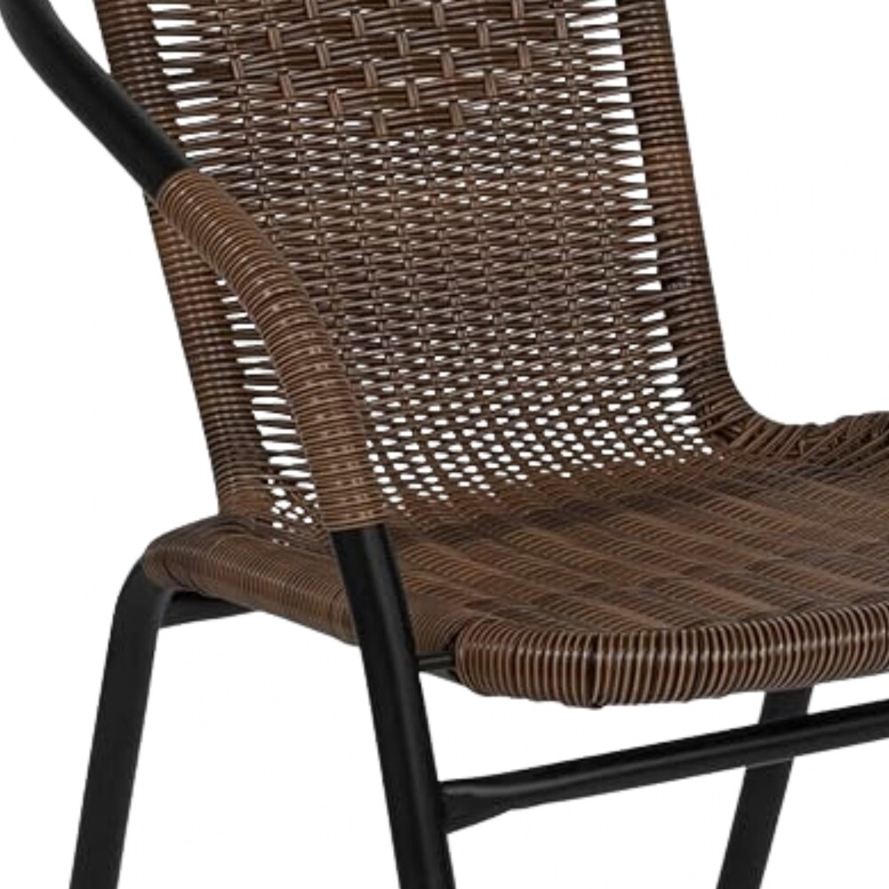 Silla exterior de metal y ratán con apoyabrazos Marrón