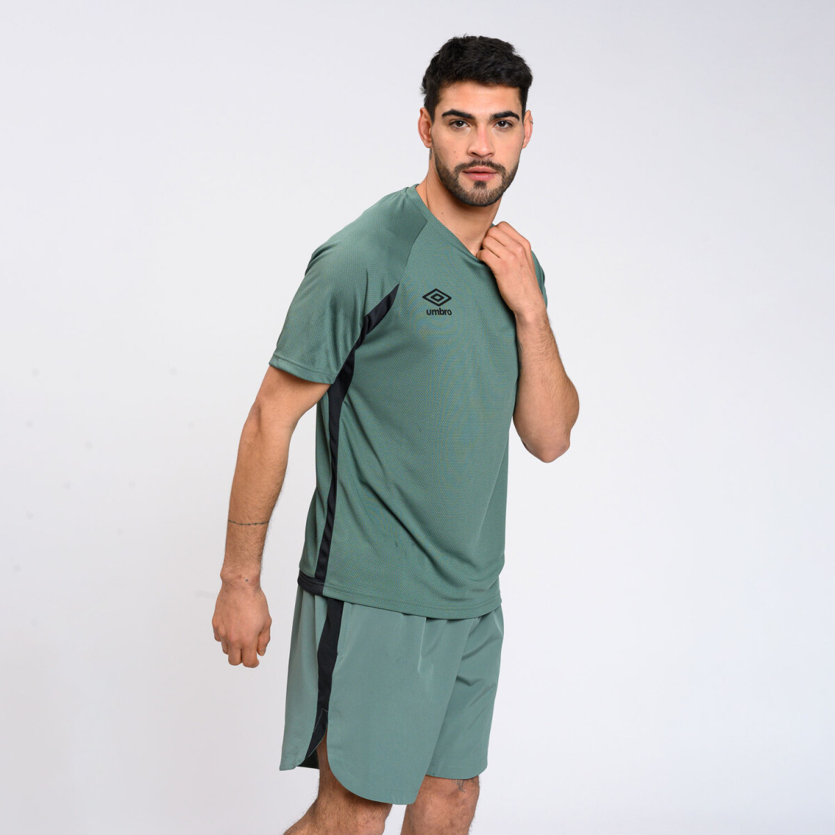 REMERA MELU HOMBRE Umbro Hombre - 0o2 