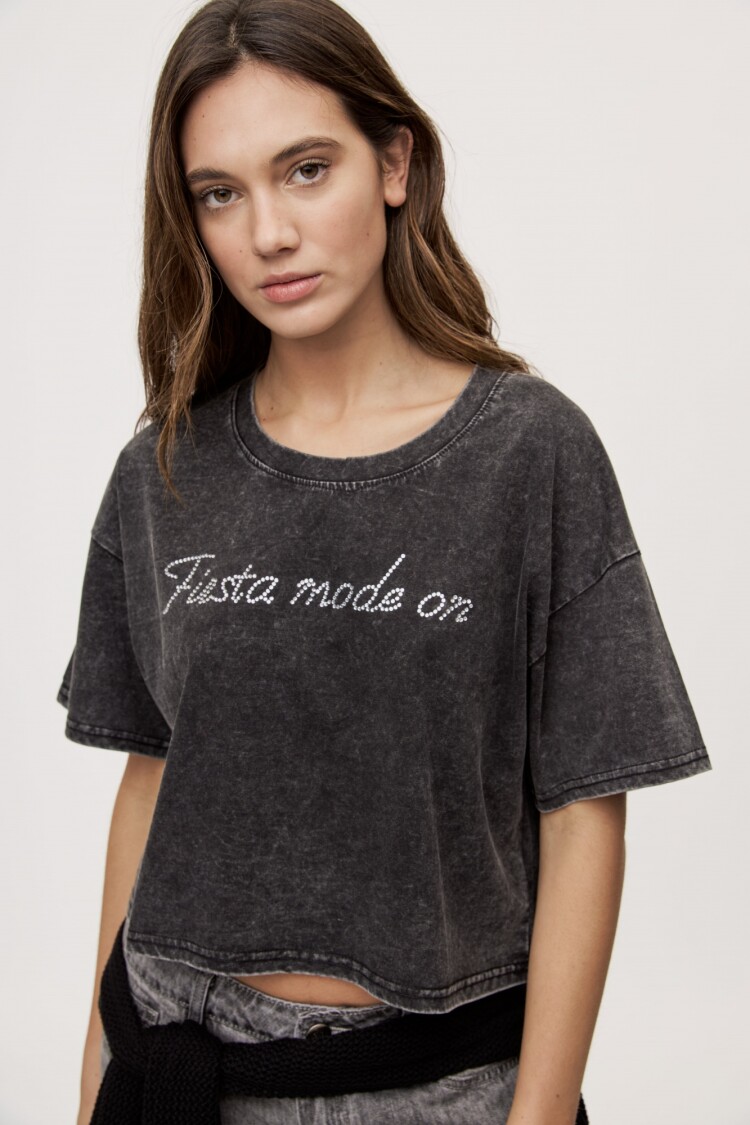 REMERA FIESTA Negro
