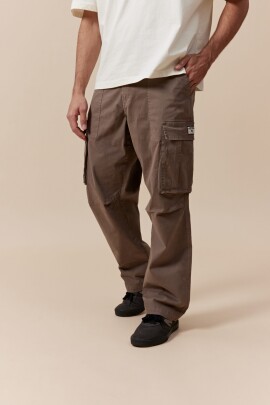 Pantalón cargo Kai TABACO