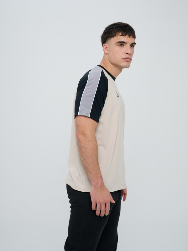 REMERA BORN Umbro Hombre 0b2