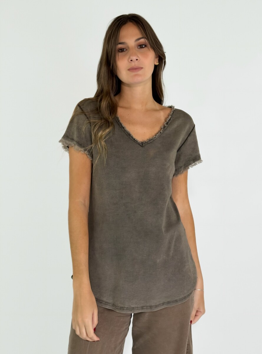 REMERA AKIRA - VISON 