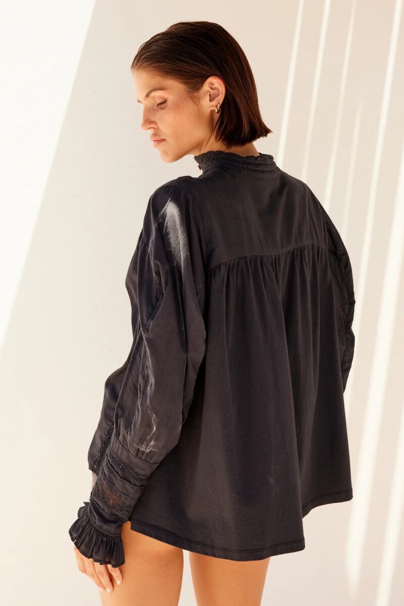 CAMISA CRUM Negro