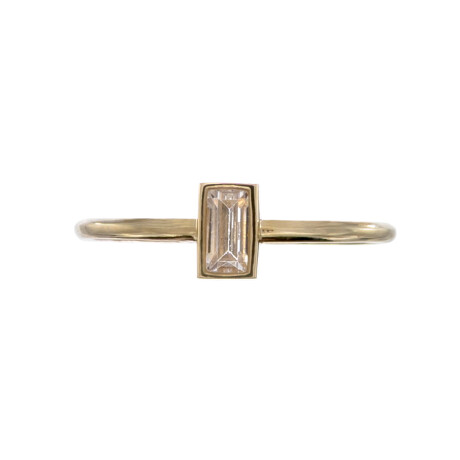 Anillo de oro 10 ktes con circonia. Anillo de oro 10 ktes con circonia.