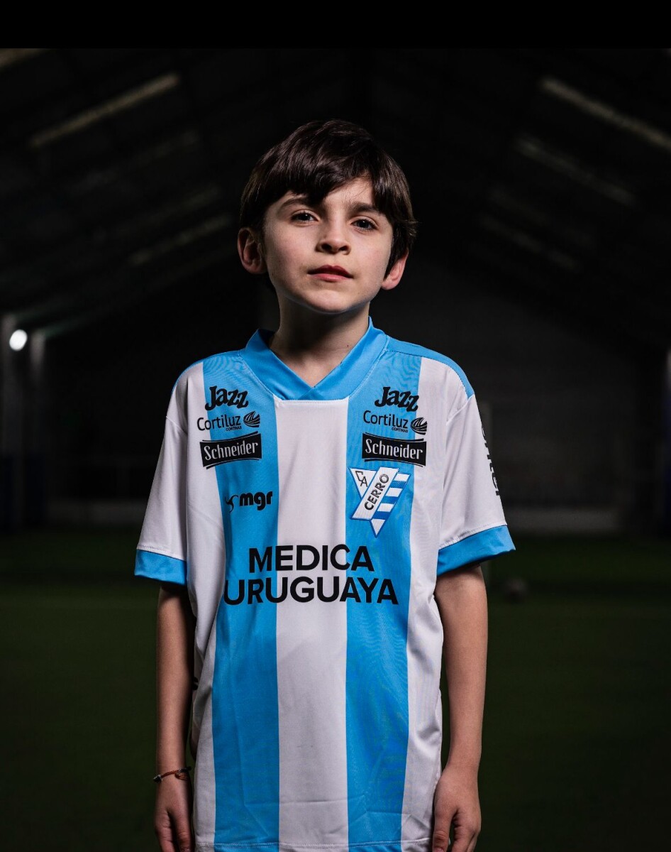 PROMO NIÑO equipo completo Cerro + pelota MGR Nº5 