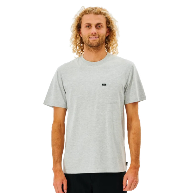 Remera MC Rip Curl Plain Pocket Tee - Gris Remera MC Rip Curl Plain Pocket Tee - Gris