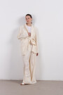 CHAQUETA Crema