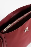 Cartera bandolera con hebilla rojo