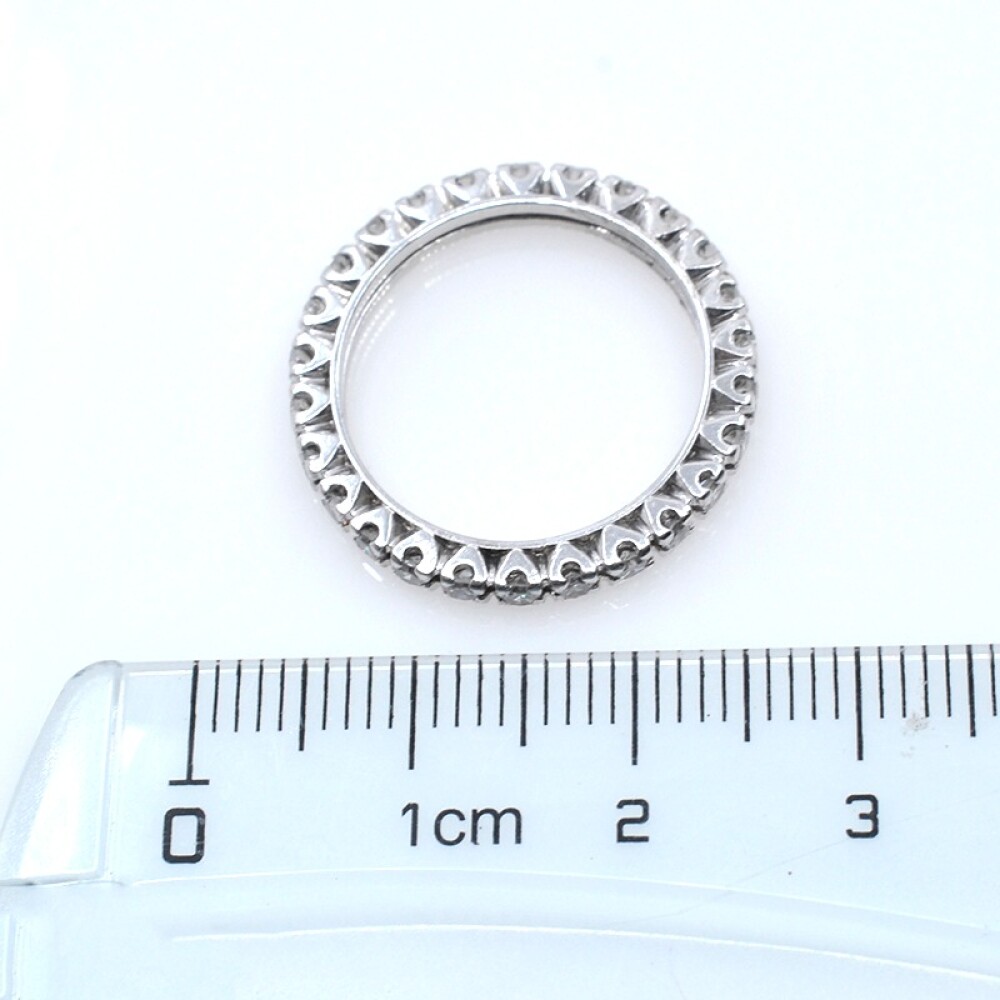 Anillo en oro 18k blanco y brillantes Anillo en oro 18k blanco y brillantes