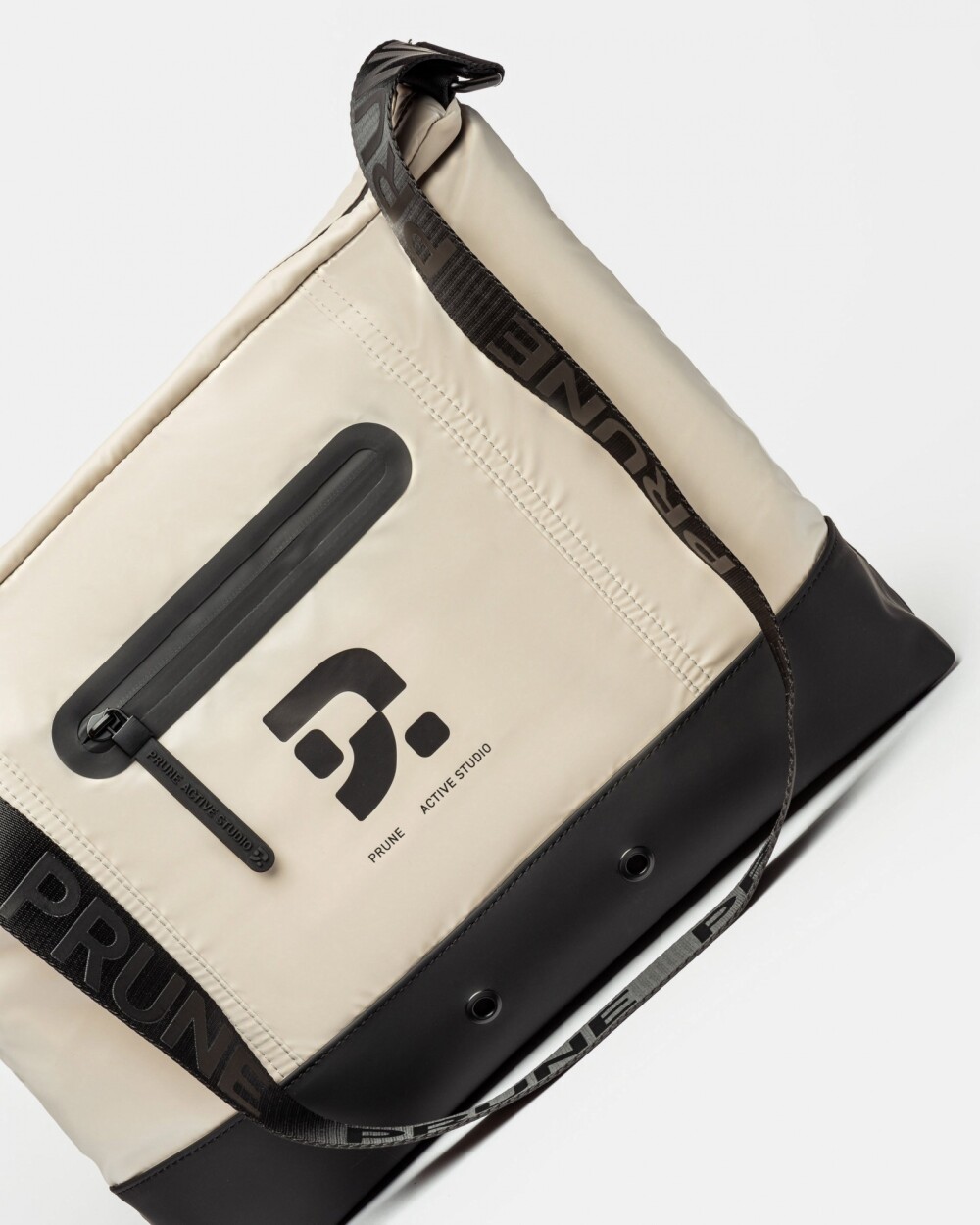 Bolso Active Studio en nylon Natural