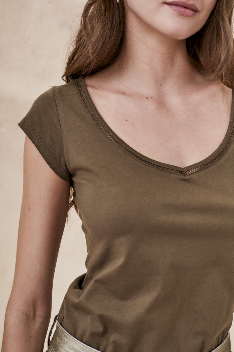 Remera Algodón Safari