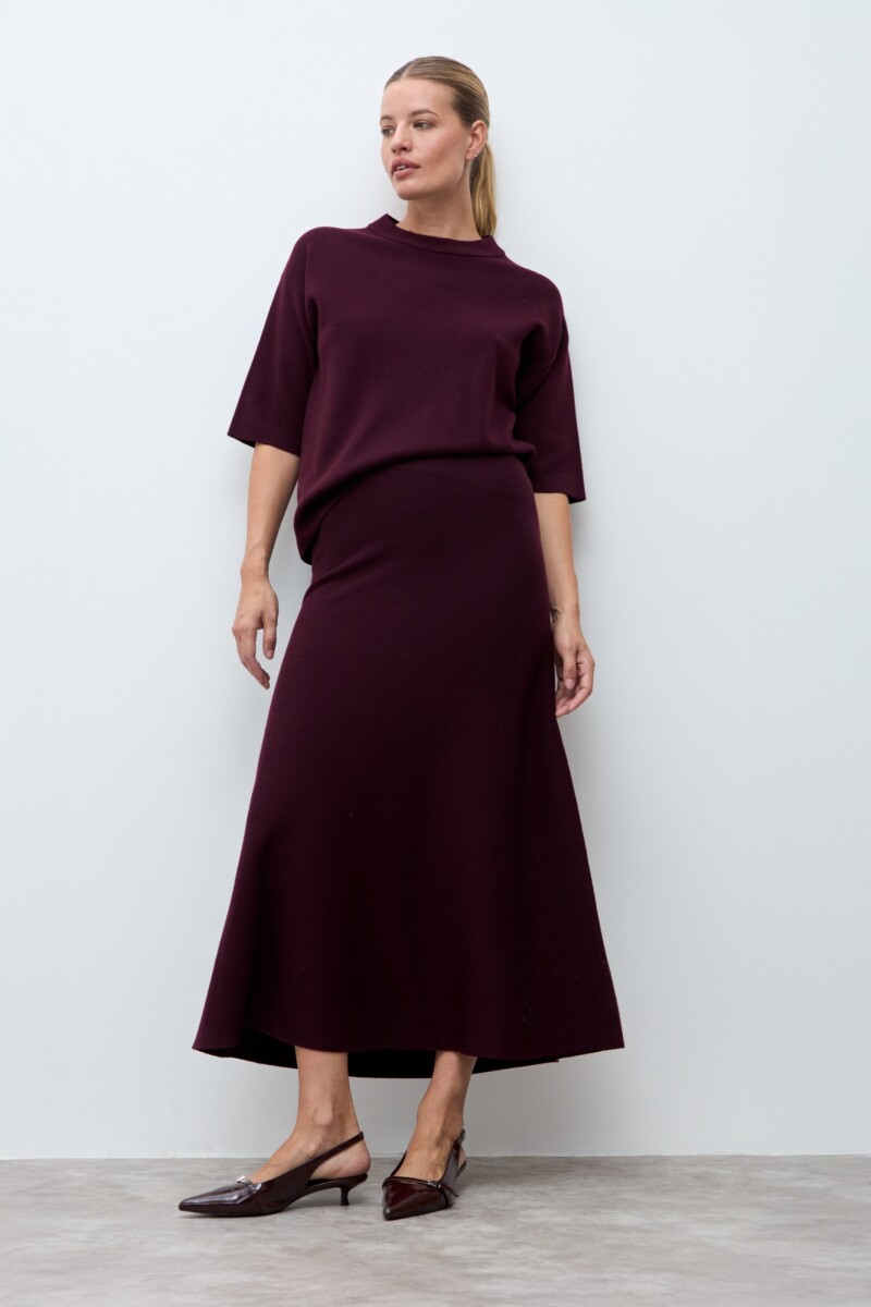 Falda tejida ciruela